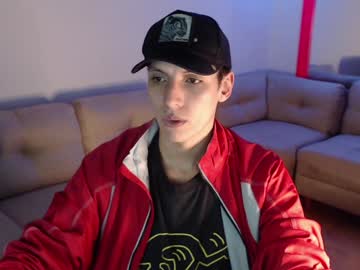Hefesto_69 Chaturbate stream image from December 20, 2024