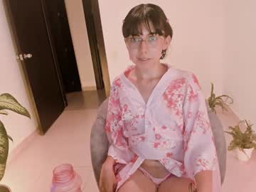 Kiwi____ Chaturbate stream image from December 20, 2024