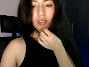 Oliviaaa__ Chaturbate stream image from December 20, 2024