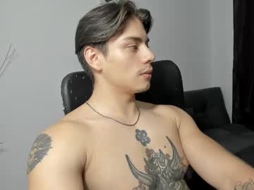 Gio_Russo Chaturbate stream image from December 20, 2024