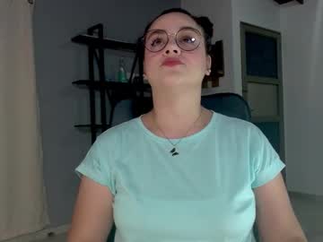 Hillary_12 Chaturbate stream image from December 20, 2024