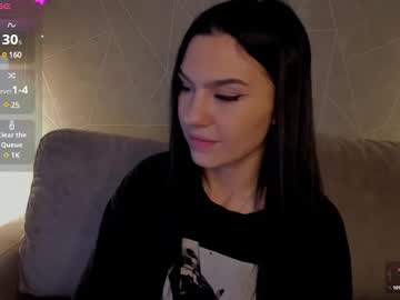 Kira_Owl Chaturbate stream image from December 20, 2024