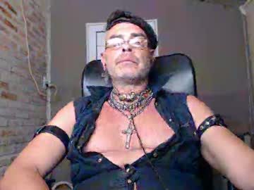 Machobuscador Chaturbate stream image from December 20, 2024