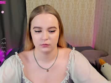 New_Kamelia Chaturbate stream image from December 20, 2024