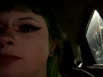 Ravyn_Xoxo Chaturbate stream image from December 20, 2024