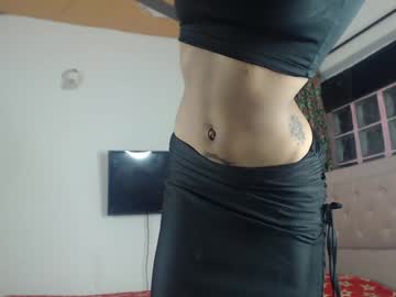 Roxxi_Queen Chaturbate stream image from December 20, 2024