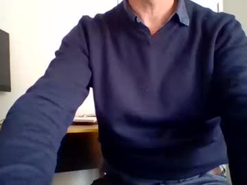 555tony555 Chaturbate stream image from December 20, 2024