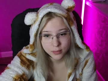 Brandy__Stars Chaturbate stream image from December 20, 2024