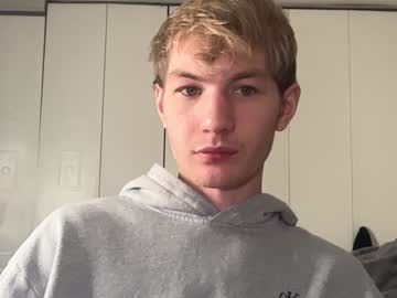 Oliver_Beck Chaturbate stream image from December 20, 2024