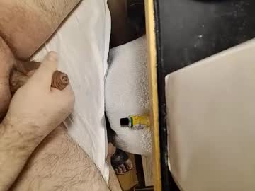 Small_1986 Chaturbate stream image from December 20, 2024