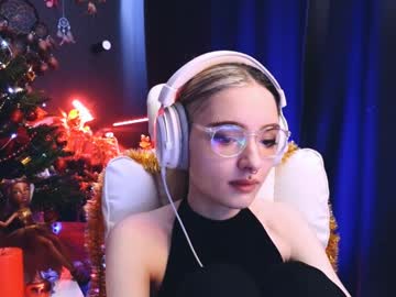 Avi_Nile Chaturbate stream image from December 20, 2024