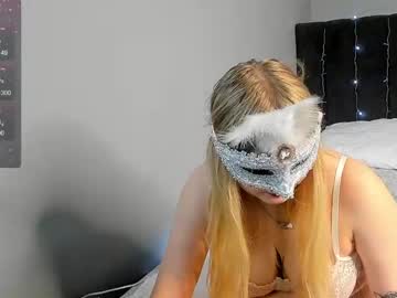 Essie_Fanning Chaturbate stream image from December 20, 2024
