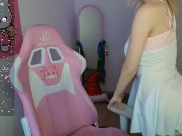 Mia_Cuddie Chaturbate stream image from December 20, 2024