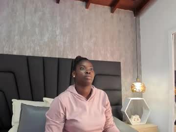 Nahia_Whatson Chaturbate stream image from December 20, 2024