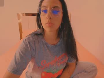 Andreita__Bustamante Chaturbate stream image from December 20, 2024