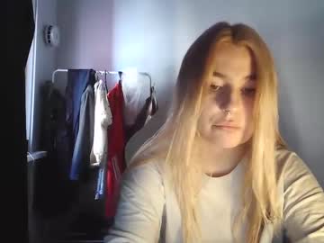 Cutie_Winky Chaturbate stream image from December 20, 2024