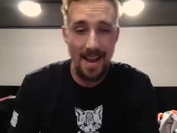 Dadgoeswild Chaturbate stream image from December 20, 2024
