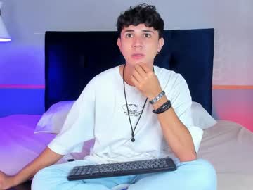 Daniel_Harris Chaturbate stream image from December 20, 2024