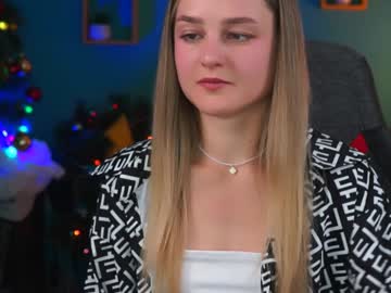 Deboralarson Chaturbate stream image from December 20, 2024