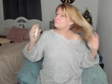 Emberpheonixxx Chaturbate stream image from December 20, 2024