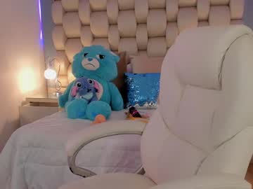 Hellen_Amazing Chaturbate stream image from December 20, 2024