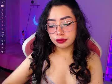 Iamveroo Chaturbate stream image from December 20, 2024