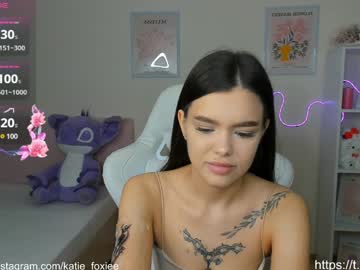 Katiefoxie Chaturbate stream image from December 20, 2024