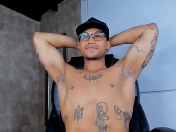 Koji_Hanayama1 Chaturbate stream image from December 20, 2024