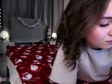Lynetcurington Chaturbate stream image from December 20, 2024