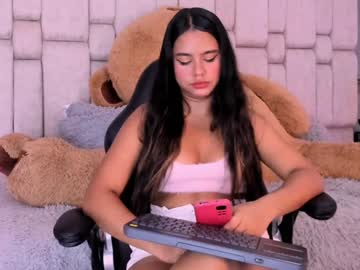 Maricooper Chaturbate stream image from December 20, 2024
