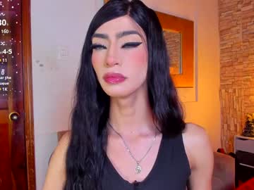 Nahiavictoria Chaturbate stream image from December 20, 2024