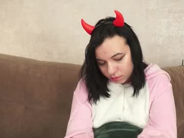 Zeldacullen Chaturbate stream image from December 20, 2024