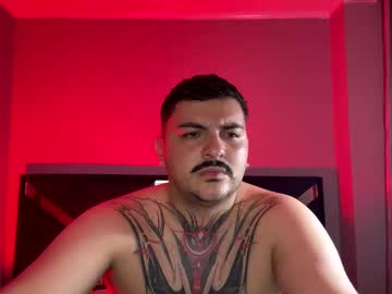 Andywarhowl Chaturbate stream image from December 20, 2024