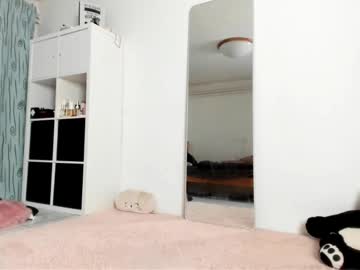 Kenziedawton Chaturbate stream image from December 20, 2024