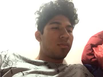 Mangopitudo Chaturbate stream image from December 20, 2024