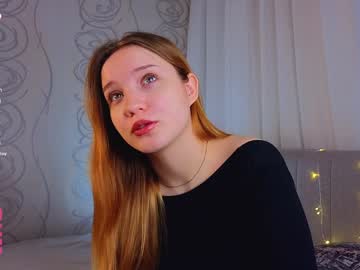 Maydahedley Chaturbate stream image from December 20, 2024
