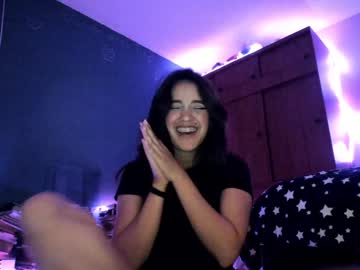 _Moon_Cake_ Chaturbate stream image from December 20, 2024