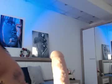 Laylacruz Chaturbate stream image from December 20, 2024
