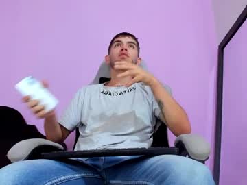 Mike_Bradley Chaturbate stream image from December 20, 2024