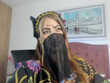 Sharktitiare Chaturbate stream image from December 20, 2024