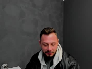 Brianhunts Chaturbate stream image from December 20, 2024