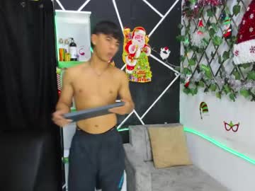 Emilicollinss Chaturbate stream image from December 20, 2024