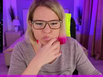 Evashinygirl Chaturbate stream image from December 20, 2024