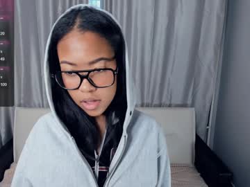 Hildahathorne Chaturbate stream image from December 20, 2024