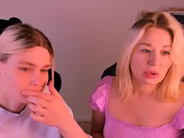 Hottyblonds Chaturbate stream image from December 20, 2024