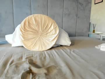 Naila18 Chaturbate stream image from December 20, 2024