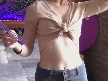 Rumblinglove Chaturbate stream image from December 20, 2024