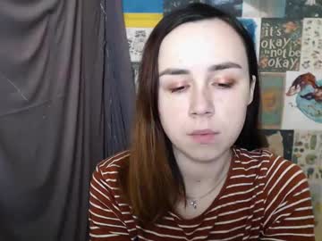 Veryveryvery_Shy Chaturbate stream image from December 20, 2024