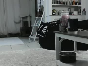 Wrenleigh Chaturbate stream image from December 20, 2024