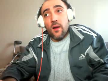 Bentish Chaturbate stream image from December 20, 2024